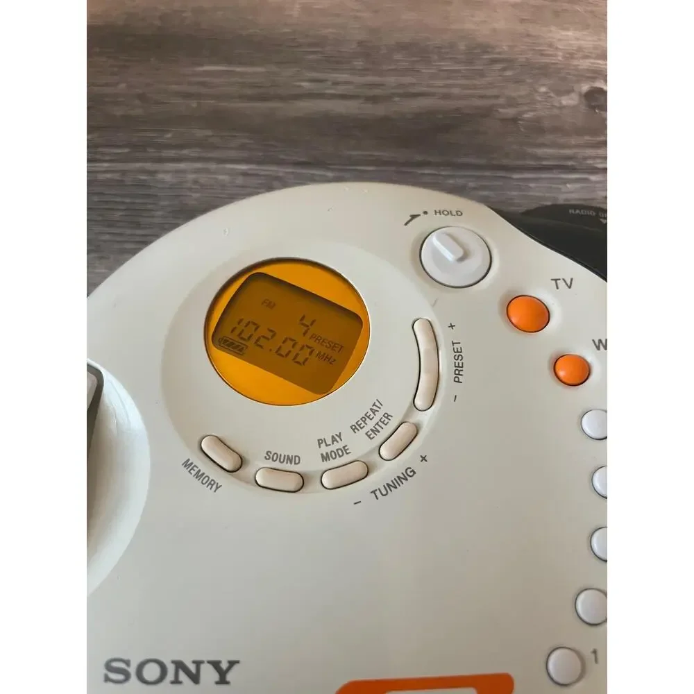 Sony Walkman D-FS601 S2 Portable CD Player FM AM OEM Headphones Carrying Case